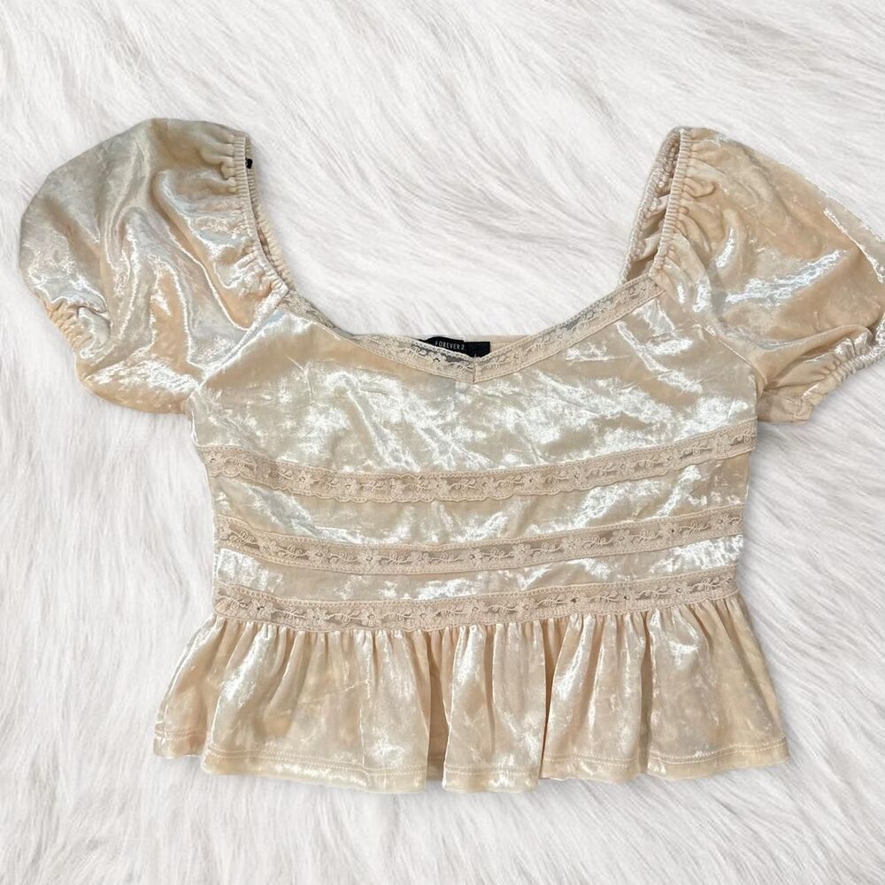 Crushed velvet cottagecore milkmaid Forever 21 cream lace crop top Size M